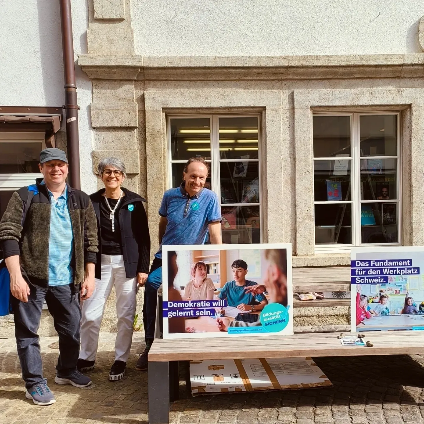 Unterschriftensammlung in Lenzburg, Beat Gräub, Kathrin Scholl, Daniel Hotz